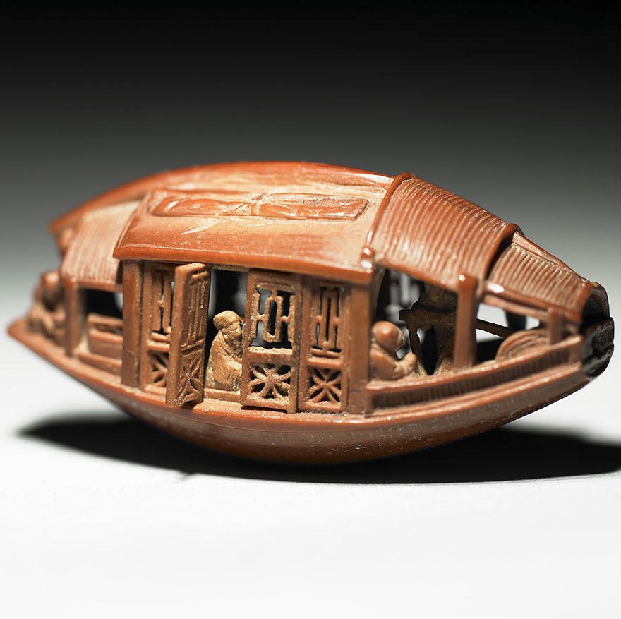 incroyable-sculpture-de-bateau-chinois-dans-un-noyau-d-olive-1737-4
