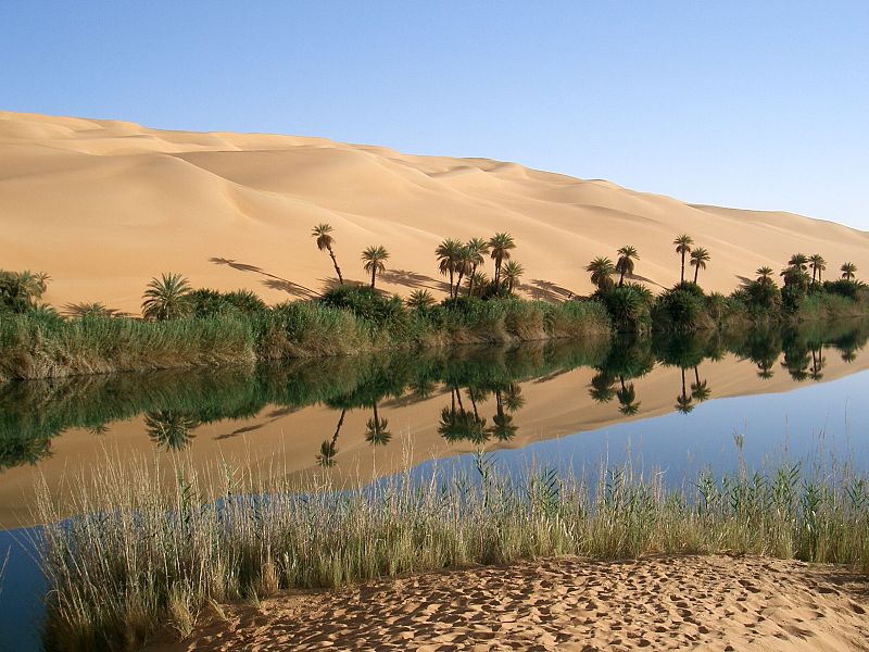 Les-lacs-d-Ubari-splendides-oasis-au-milieu-du-desert-4