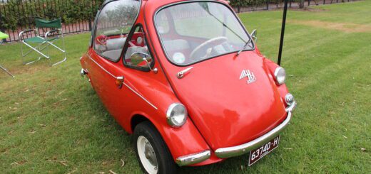 17-photos-vintage-de-la-Heinkel-Kabine-tricar-des-annees-50-60-1