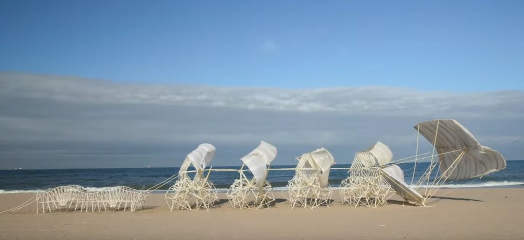 animaris-rex-un-troupeau-de-strandbeest-par-theo-jansen